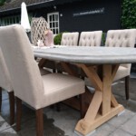 Ovale klassieke stenen tuintafel 250 x 100 cm met eikenhouten onderstel Ovale Klassieke Stenen Tuintafel 250 x 100 cm met eikenhouten onderstel